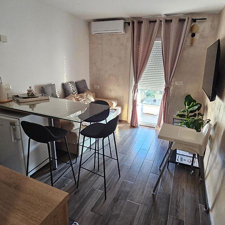 Apartment Natalia Valbandon 外观 照片