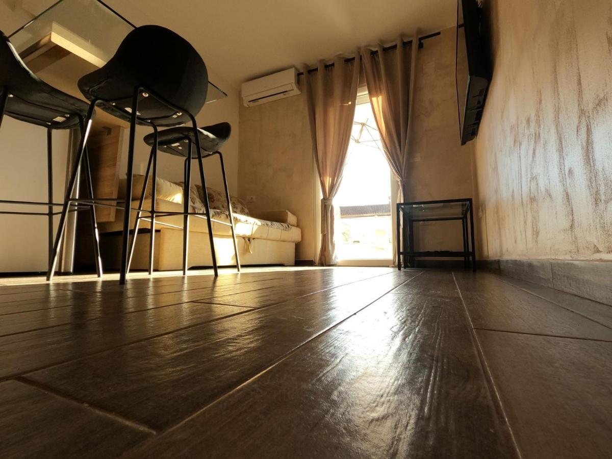 Apartment Natalia Valbandon 外观 照片